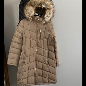 - Calvin Klein Hooded Faux-Fur-Trim Water Resistant